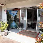 Mezzaluna Otel