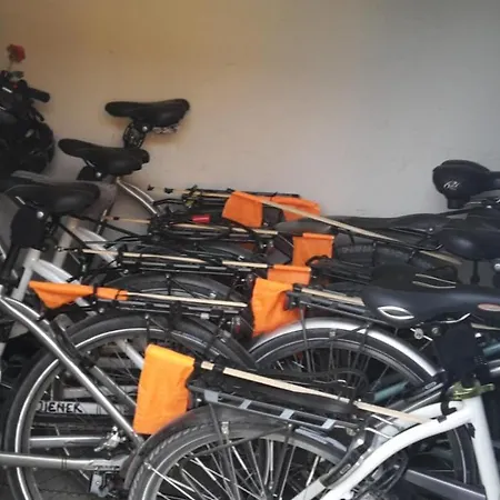 Mezzaluna 3* Τρεβίζο