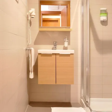 Mezzaluna 3*
