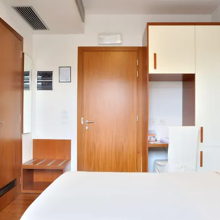 호텔 Mezzaluna 3*