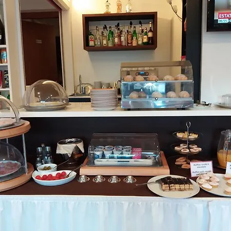 Mezzaluna 3* Treviso