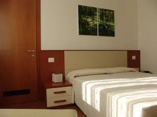 Mezzaluna 3*
