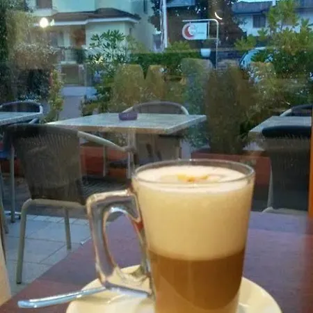 Mezzaluna Ξενοδοχείο