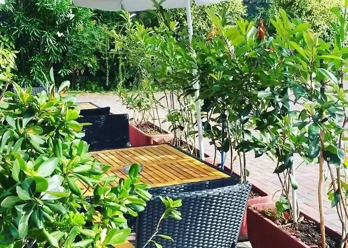 メッザルーナ ホテル