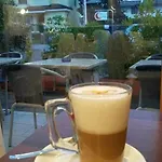 Mezzaluna Hotell
