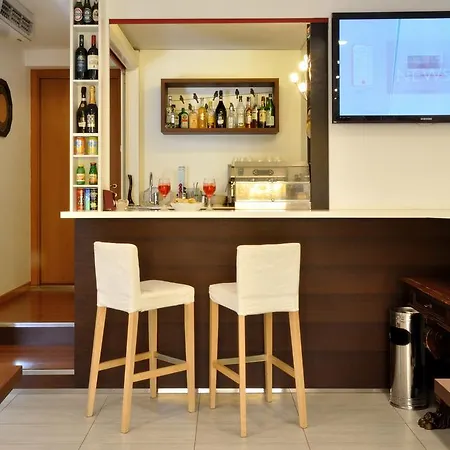 Mezzaluna 3*