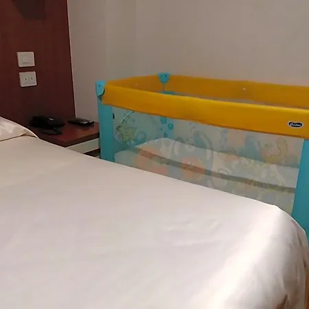 מלון Mezzaluna טרוויסו