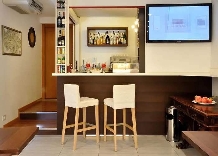 Mezzaluna 3*