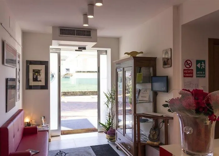Mezzaluna Hotell