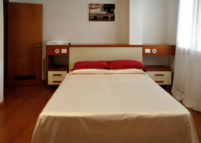 Mezzaluna 3*