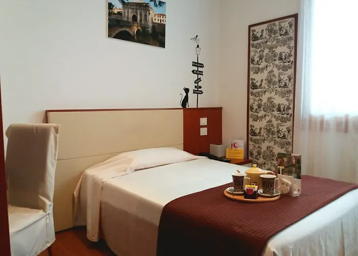 Hotell Mezzaluna 3*